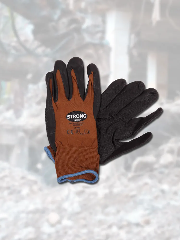admin|strong_hand_0588_em.jpg